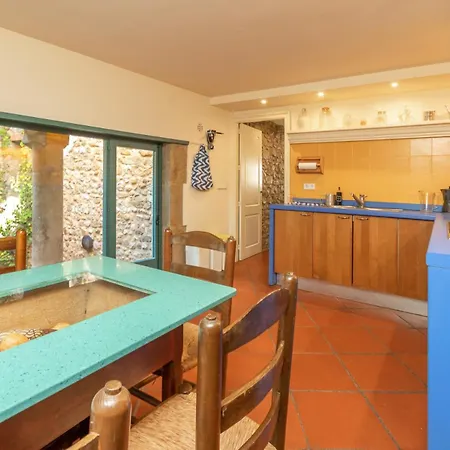 Casa Con Jardin En El Emporda, Relax Total Villa *