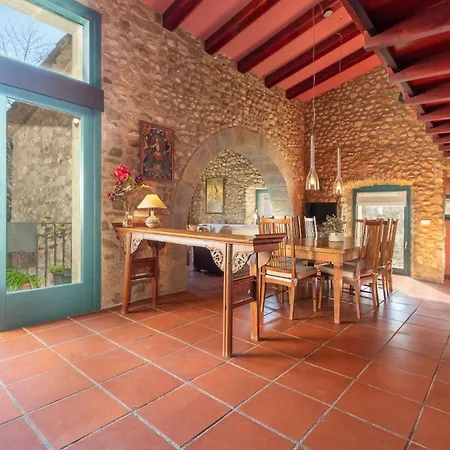 Villa Casa Con Jardin En El Emporda, Relax Total Saus